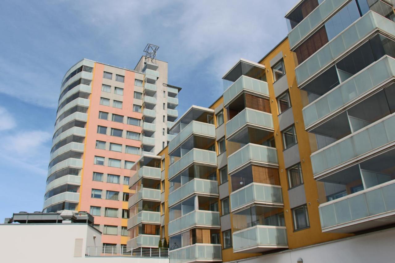 New Modern 4-Room Apartment With Big Balcony And Undeground Parking In Center Of Talin Exterior foto