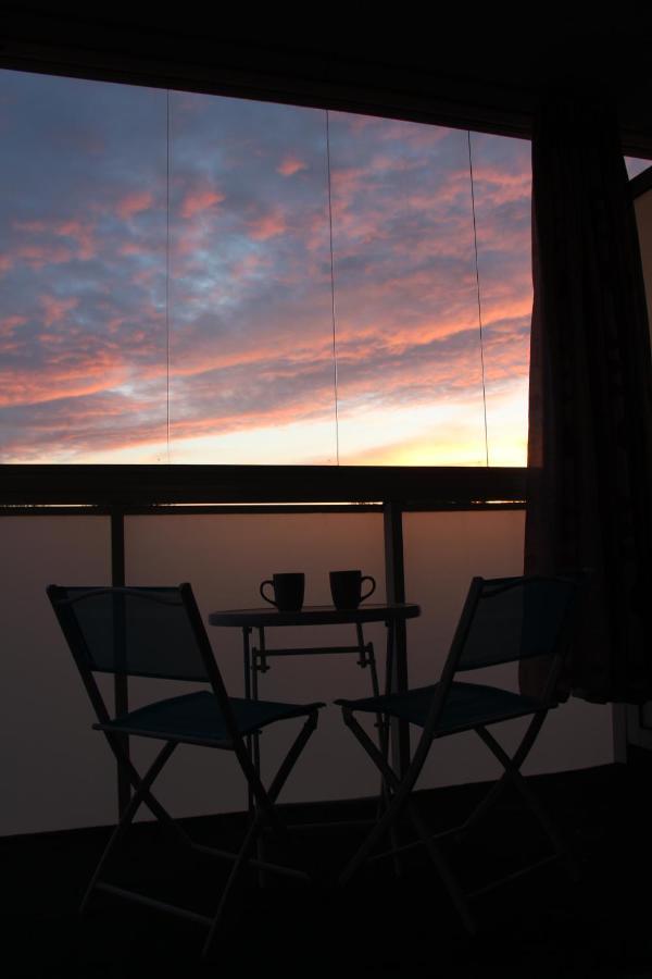 New Modern 4-Room Apartment With Big Balcony And Undeground Parking In Center Of Talin Exterior foto