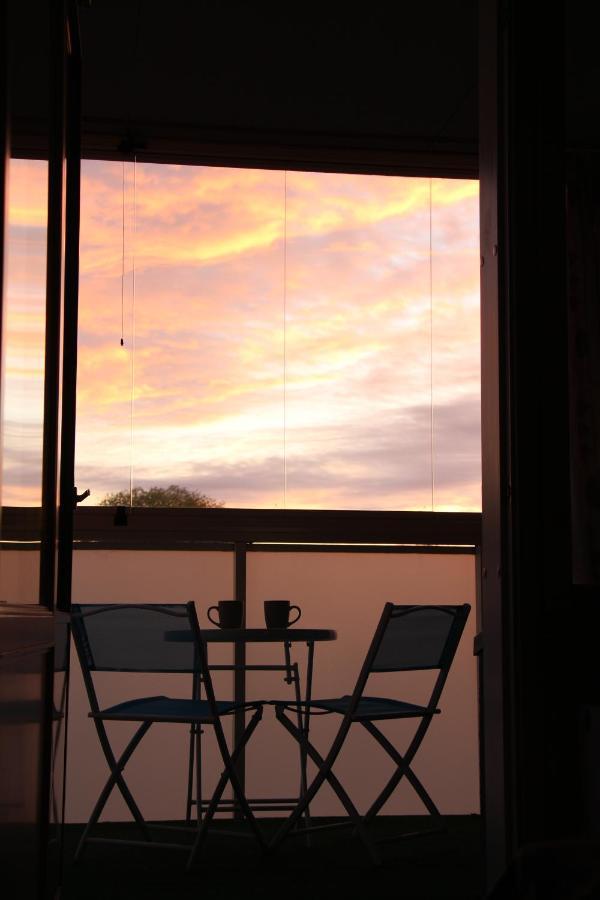 New Modern 4-Room Apartment With Big Balcony And Undeground Parking In Center Of Talin Exterior foto