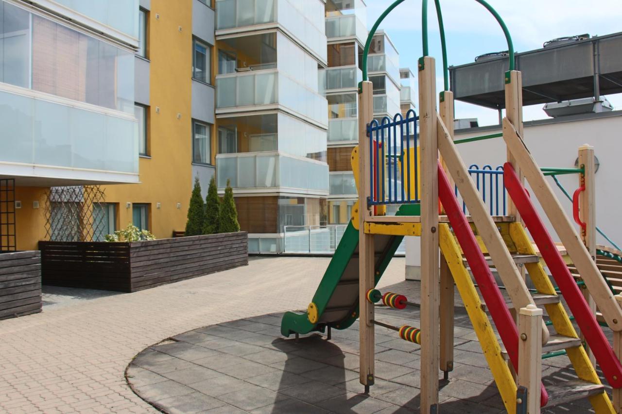 New Modern 4-Room Apartment With Big Balcony And Undeground Parking In Center Of Talin Exterior foto