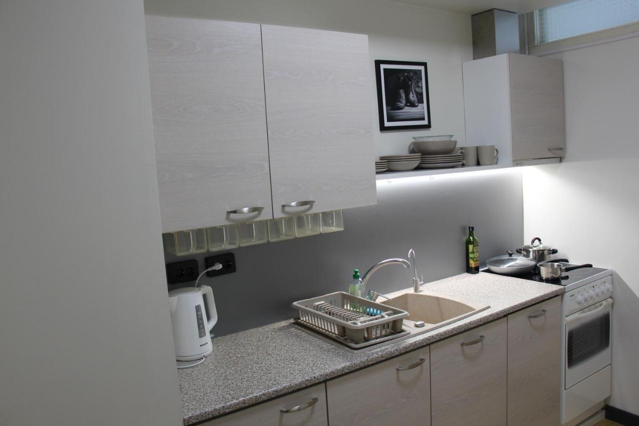 New Modern 4-Room Apartment With Big Balcony And Undeground Parking In Center Of Talin Exterior foto
