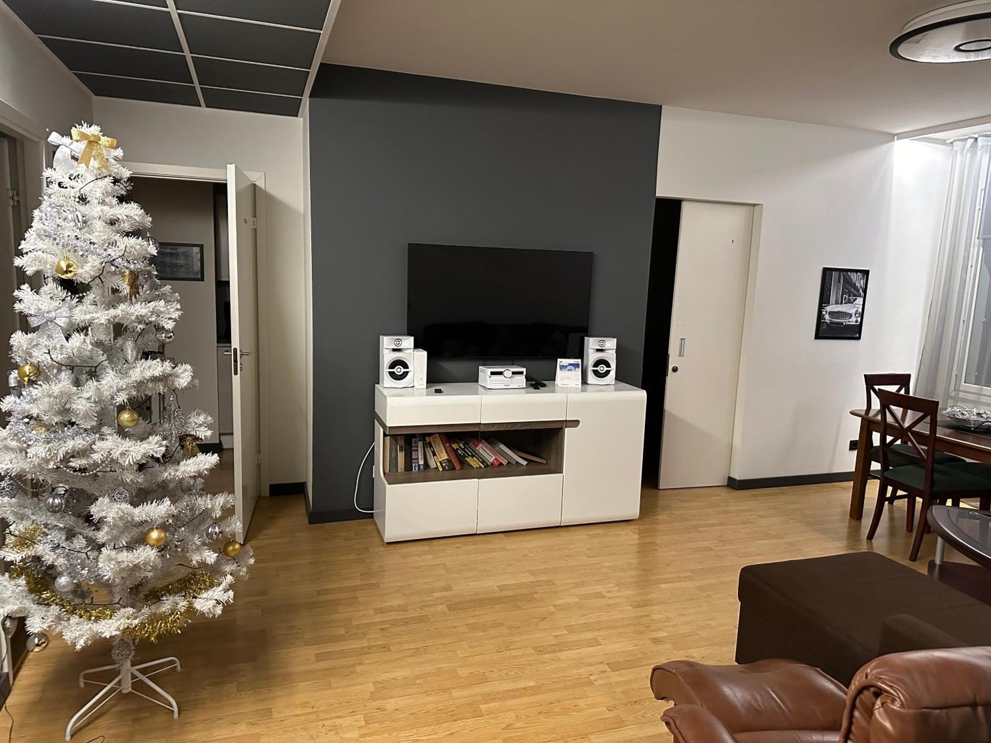 New Modern 4-Room Apartment With Big Balcony And Undeground Parking In Center Of Talin Exterior foto